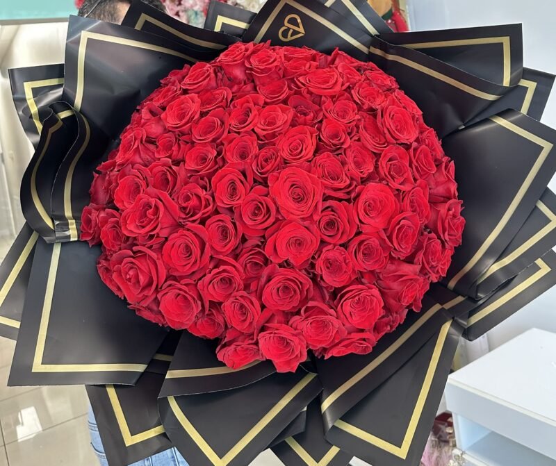 Red Roses Bouquet Classic