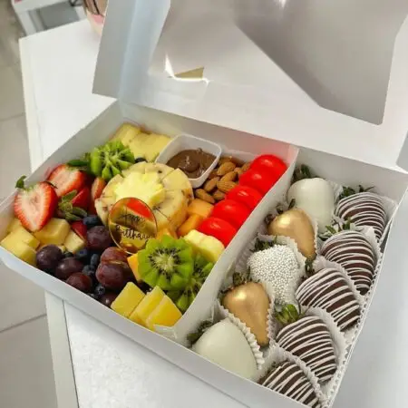 Fruit cheese platter classic