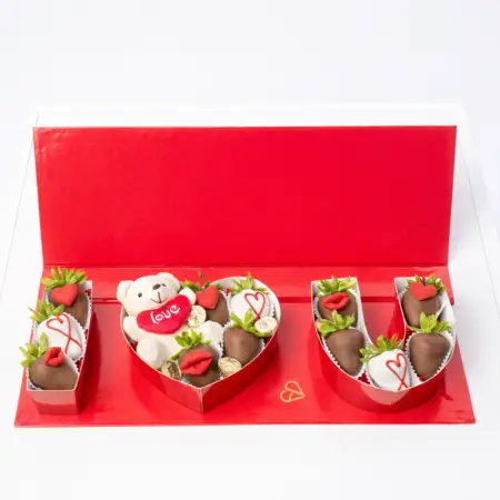 love chocolate strawberries