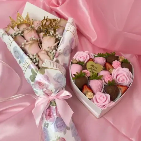 Mother’s Day gift set with rose bouquet and chocolate covered strawberries heart box delivery in Hialeah and Miami