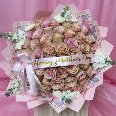 Luxury Bouquet for Mom 50 Roses
