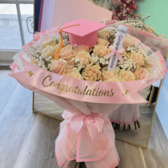 Graduation Roses Bouquet Premium