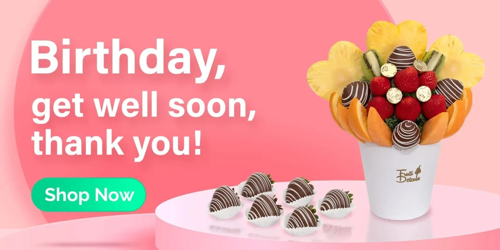 Fruit bouquet with chocolate-covered strawberries, pineapple flowers, and oranges — perfect for birthdays, get well soon, and thank you gifts by Frutidetails Miam